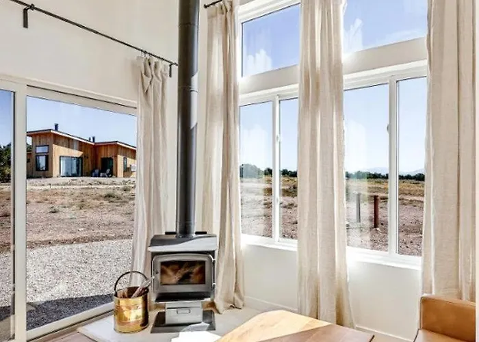 Luxurious Desert Casita With River Rock Shower Near Grand Canyon, Arizona Holiday home